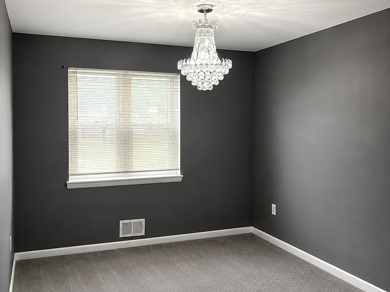 4821 Williston St — Photo 3