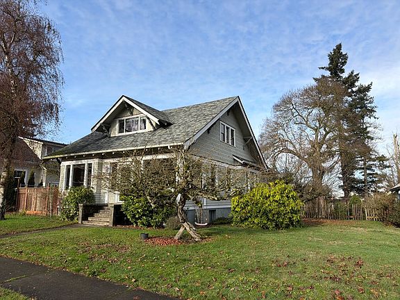 2nd image of 668 NW Folsom St
