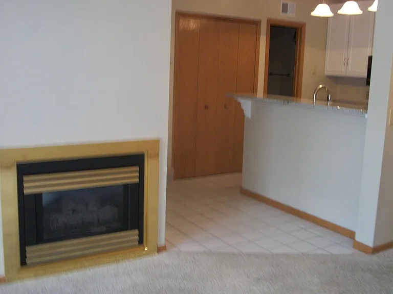 2676 Mallard Dr — Photo 6