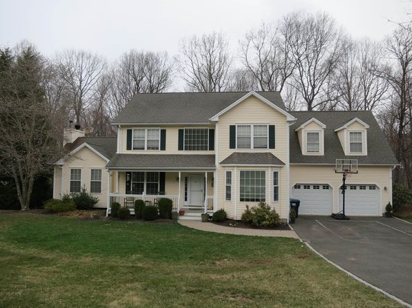 88 Brookfield Rd, Seymour, CT 06483