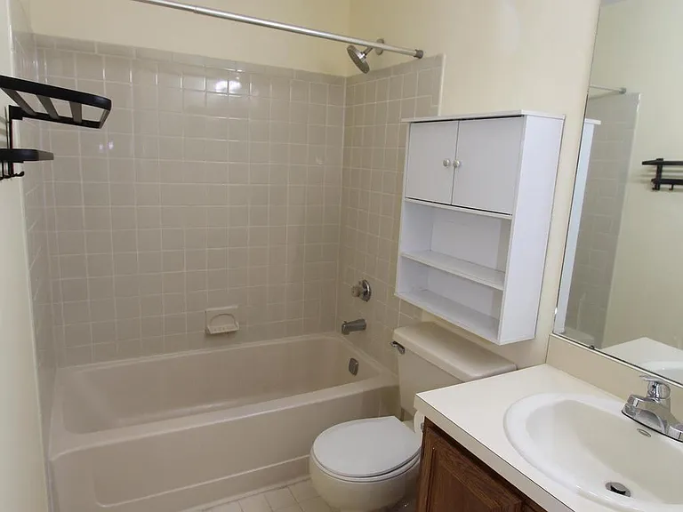 5012 Ravens Crest Dr — Photo 15