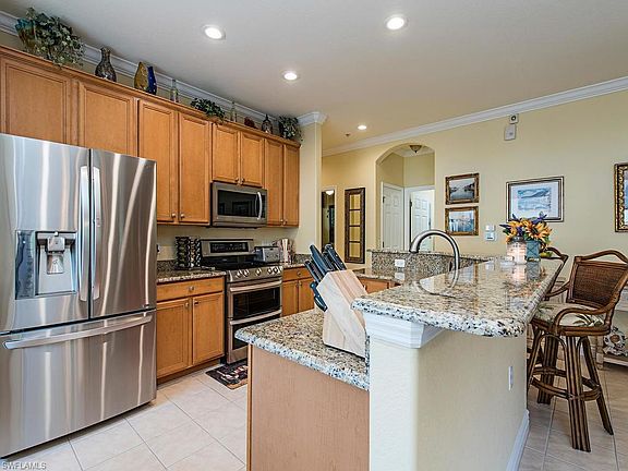 4th image of 4874 Hampshire Ct #8-107