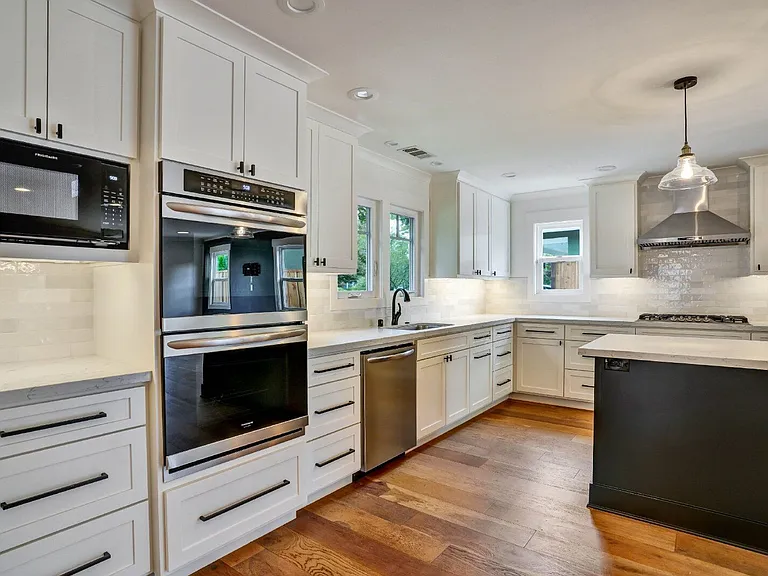1835 Ellen Ave — Photo 11