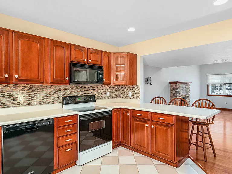 299 Garden Hill Dr — Photo 12