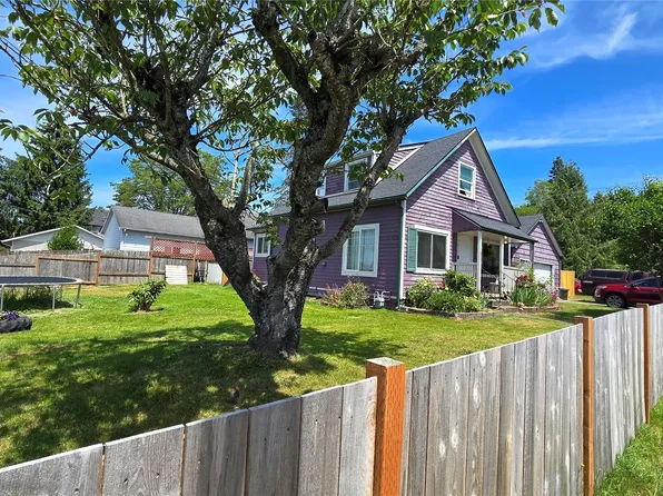 817 E 1st Street, Arlington, WA 98223