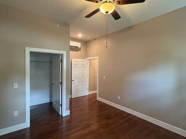 521 Warren St #1 — Photo 11