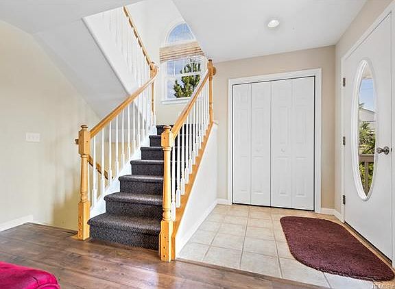 2nd image of 201 Ocean St