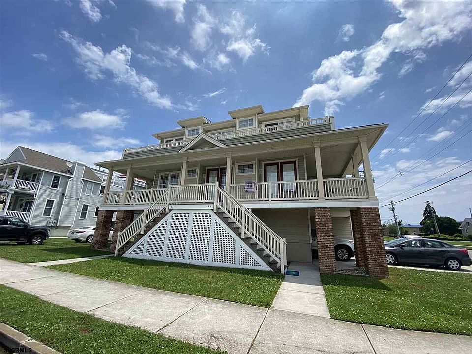 1st image of 461 Asbury Ave #1