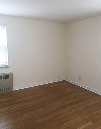 5th image of 440 Bernhardt Dr APT 3