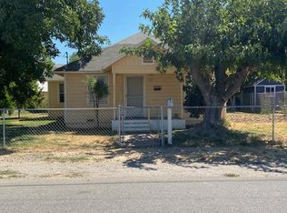 9887 L St, Live Oak, CA