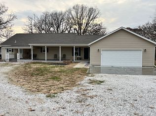 1805 County Lane 145, Carthage, MO 64836