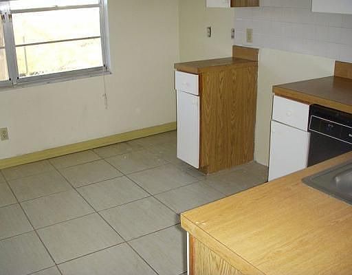 2nd image of 7803 Farnsworth Ct