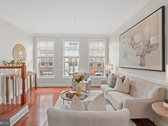 5th image of 406 N Thomas St