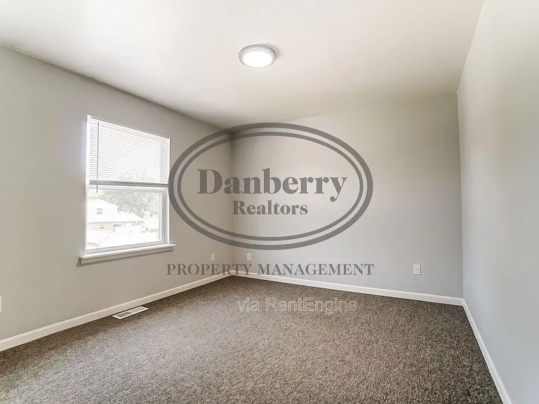 3704 Willow Run Dr — Photo 20