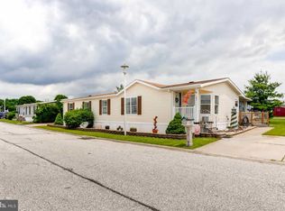 107 Sunflower Ln, Middle River, MD 21220