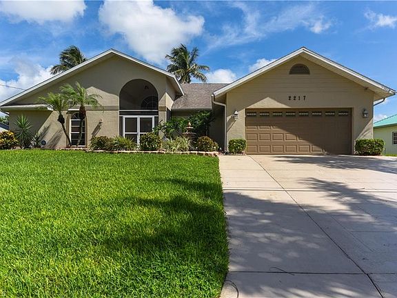 2nd image of 2217 SW 43rd Ln
