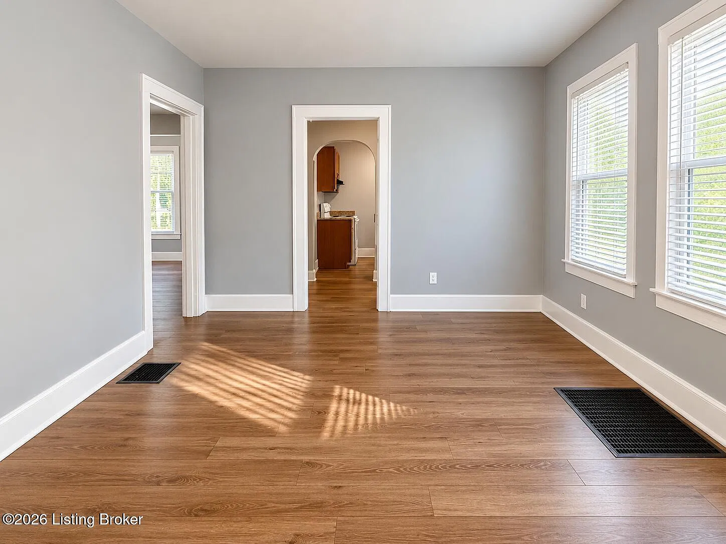 2 bed, 1.0 bath, 800 sqft, $650 — Photo 3