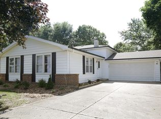 9N640 S Water Rd, Elgin, IL 60124