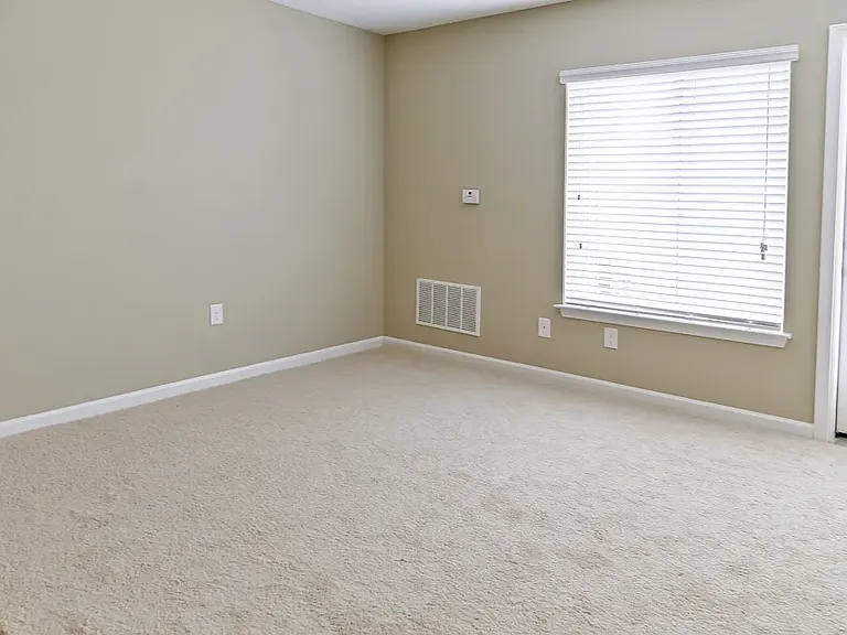 Summit Apartments — Photo 12