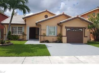 15746 SW 76th Ter, Miami, FL 33193