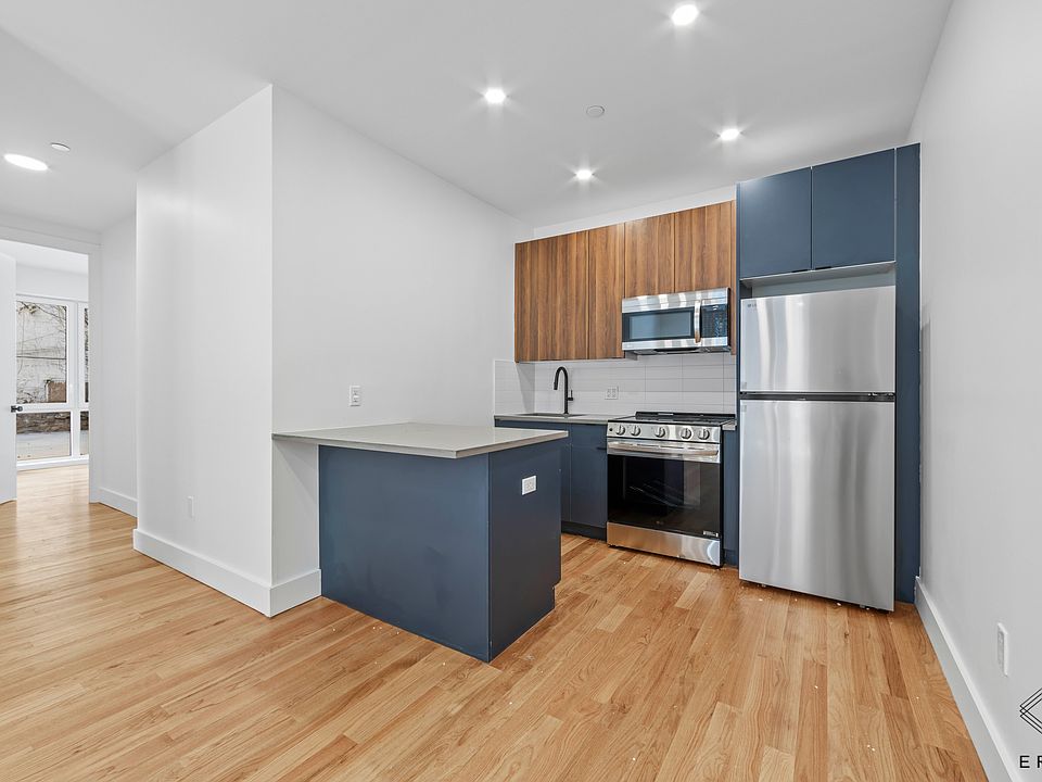 1st image of 271 E 28th St #A