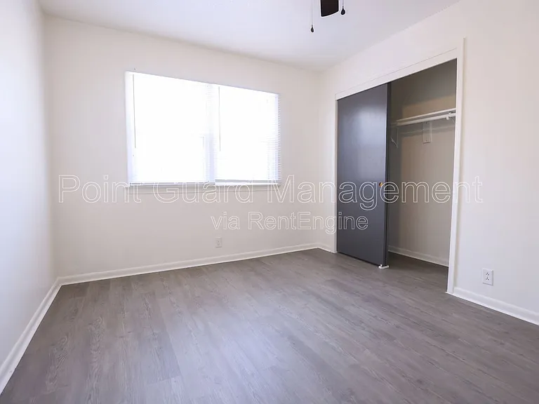 2922 N 54th St — Photo 33
