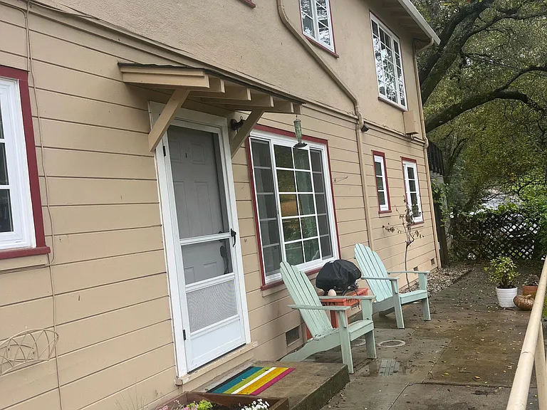 83 Fairview Plz #A — Photo 2