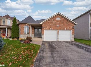 15 Prince William Way, Barrie, ON