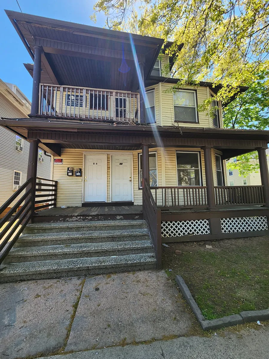 Building Photo - 88 Dickerman St #1