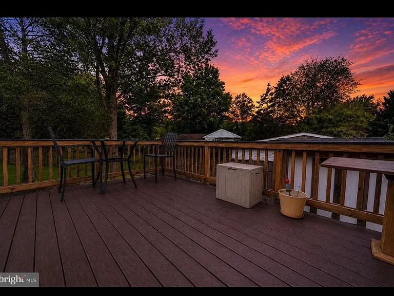 1245 Wilshire Dr — Photo 4