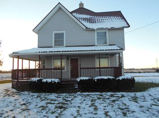 7914 Garden Prairie Rd, Garden Prairie, IL 61038