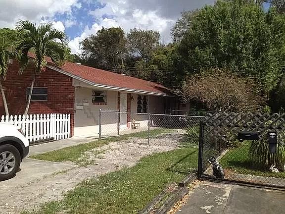 4th image of 5030 SW 26th Ave