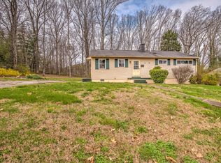 304 East Dr, Oak Ridge, TN 37830