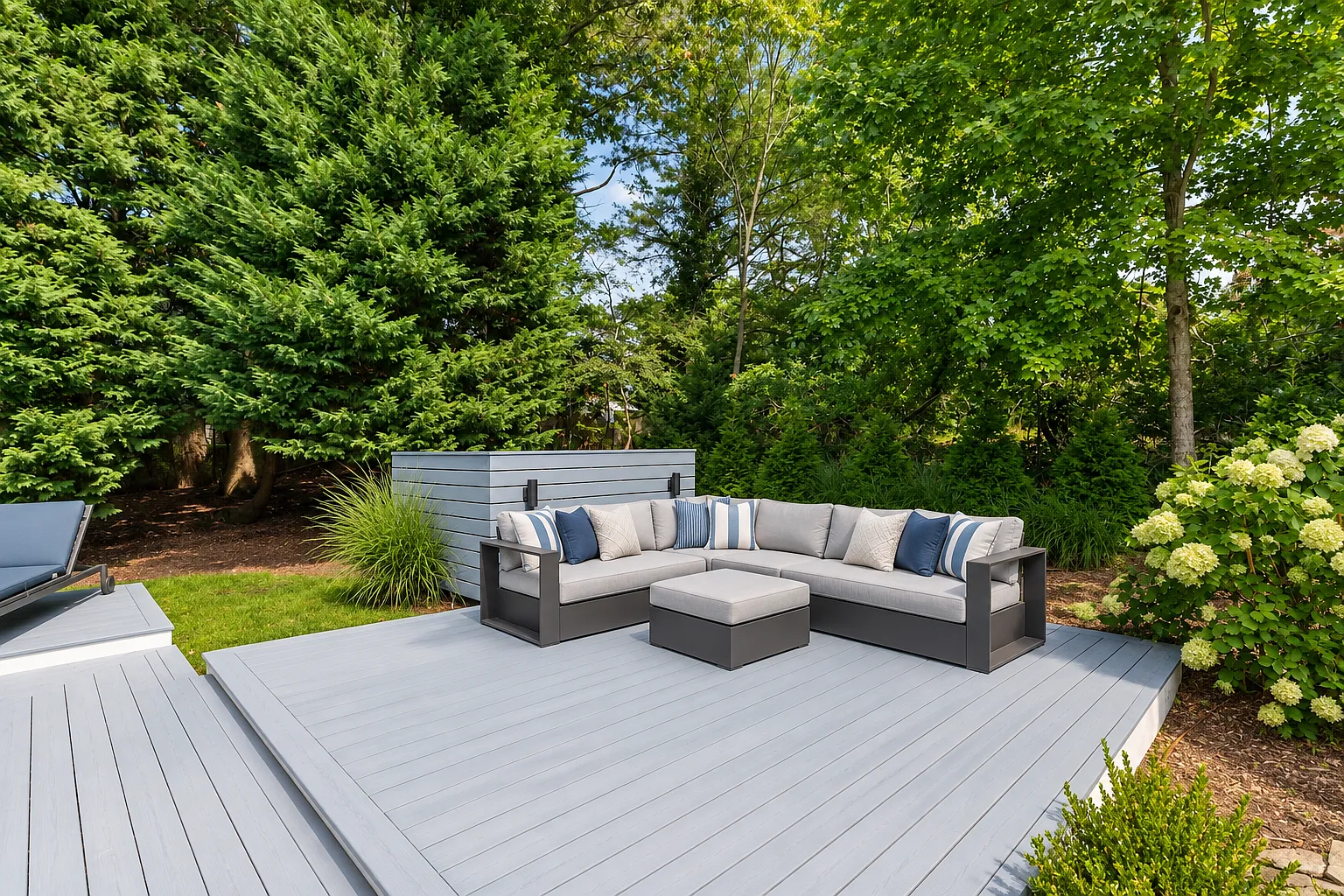 Southampton Beach House| Close Proximity to Beaches & Restaurants — Photo 4