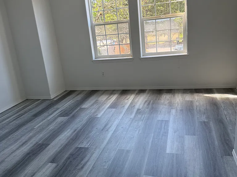 333 SE Brookwood Ave — Photo 13