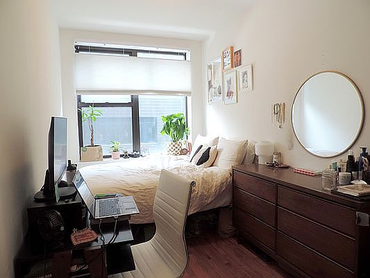 3rd image of 186 Orchard St APT 6FN