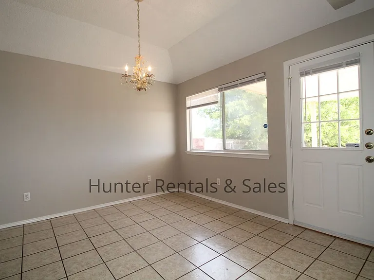 3203 Dorothy Jane Dr — Photo 11
