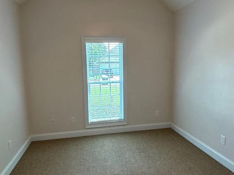 1931 Westminster Dr — Photo 19