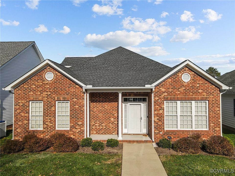 1st image of 11724 Village Garden Dr