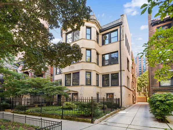 635 W Sheridan Rd #G, Chicago, IL 60613