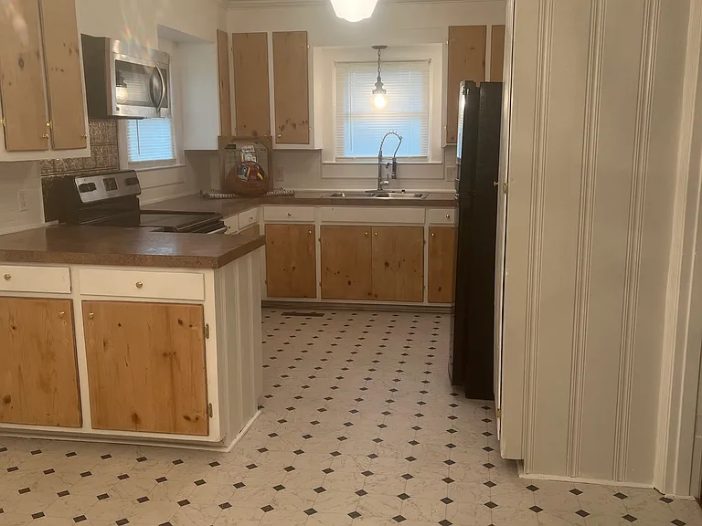 912 Hebron Rd — Photo 15