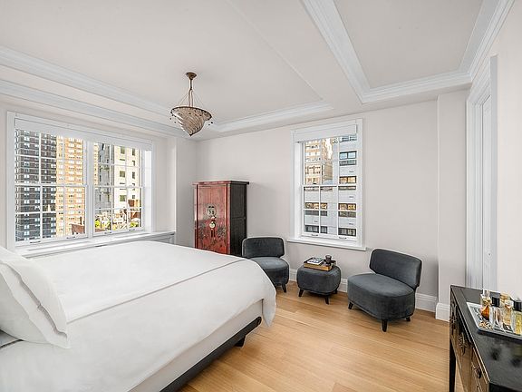 5th image of 141 E 88th St APT 11C
