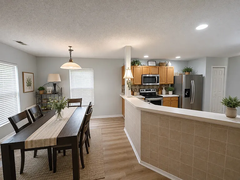 1011 Willow Bend Dr — Photo 3