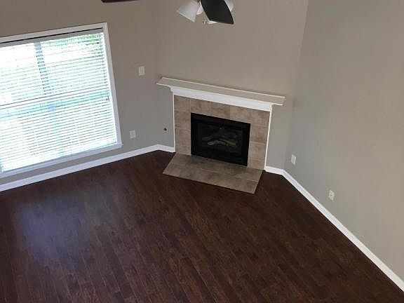 4th image of 4156 Destin Dr