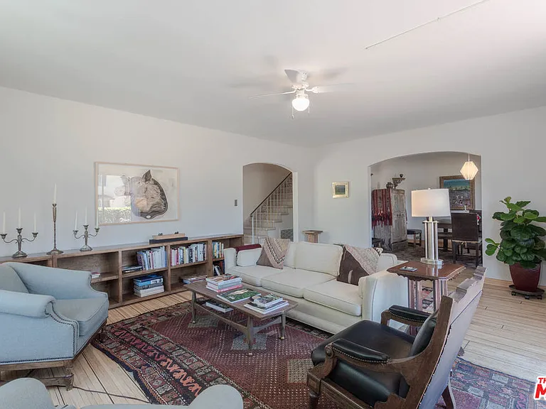 10959 Strathmore Dr — Photo 4