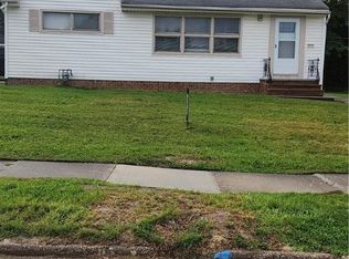 9520 Alexander Rd, Garfield Heights, OH 44125