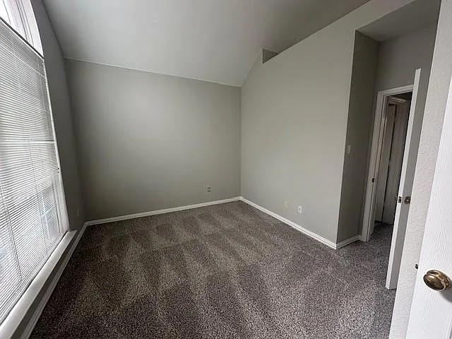 3133 Rocky Mountain Dr — Photo 6