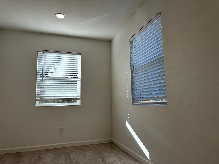 72 Ira Light St #B — Photo 13