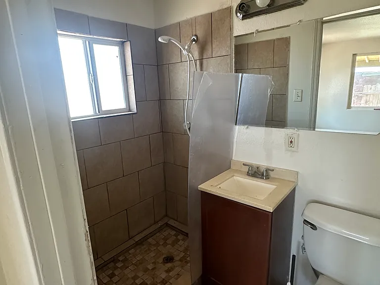 5900 Cassedy Ln #C — Photo 6
