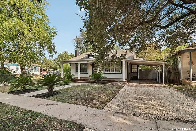 1119 W Huisache Ave — Photo 6